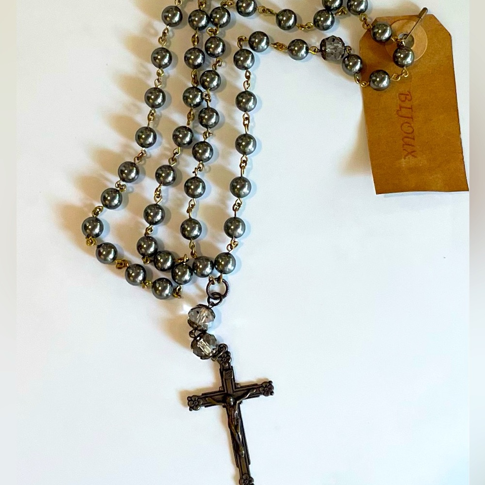 Bijou Vintage Crucifix